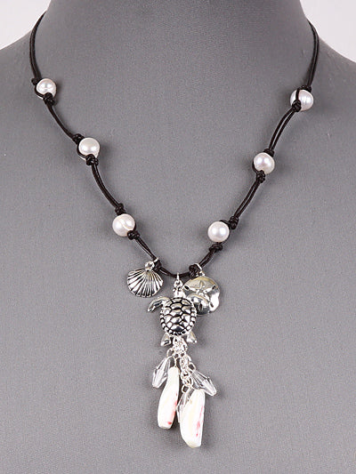 TURTLE PEARL NECKLACE