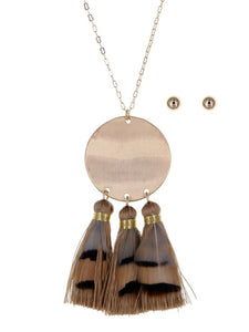 LONG NECKLACE SET W FEATHERS AND THREAD TASSELS